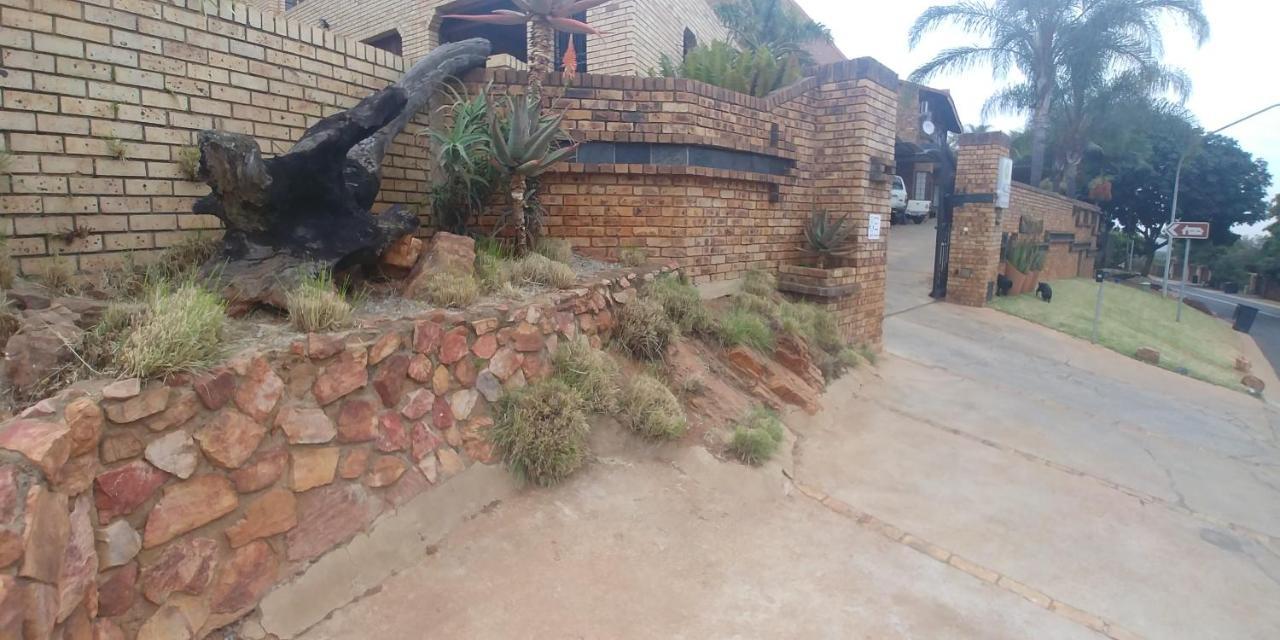 Bed and Breakfast Grace Place Bnb Pretoria-Noord Exterior foto